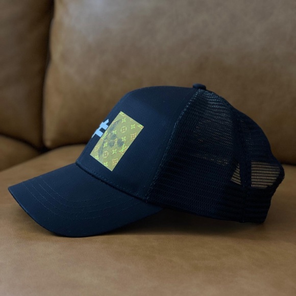 LV Not Equal Red and Yellow Skulls - Picture 2 of 3